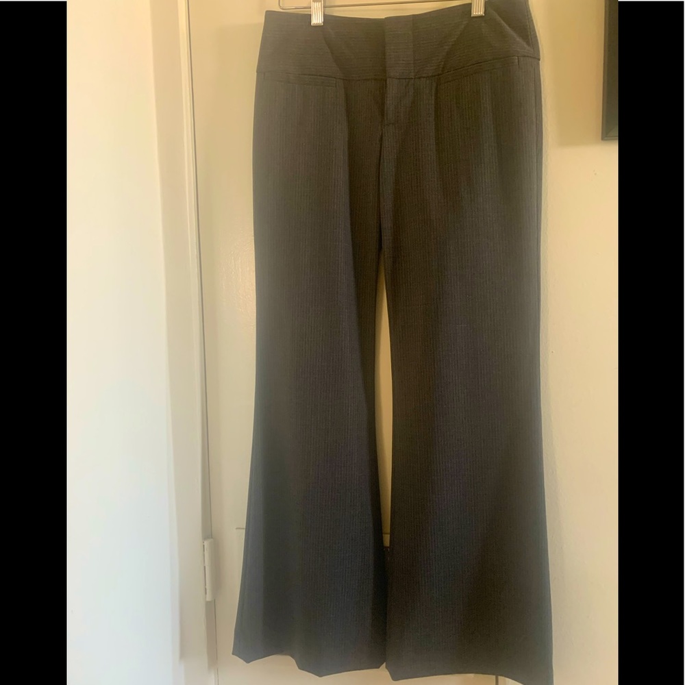 Alice + Olivia grey pinstriped pants